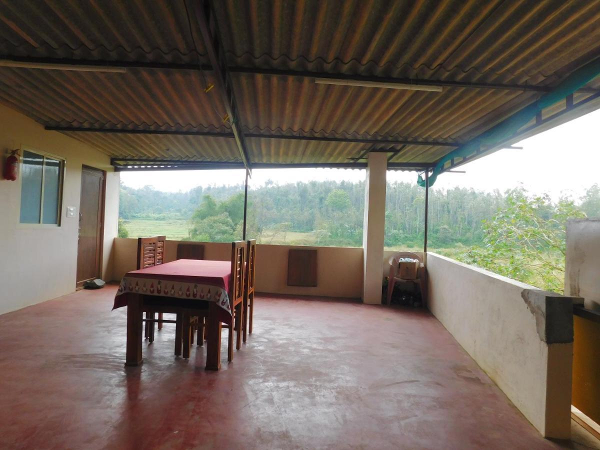 Cauvery Homestay Somvārpet Zewnętrze zdjęcie