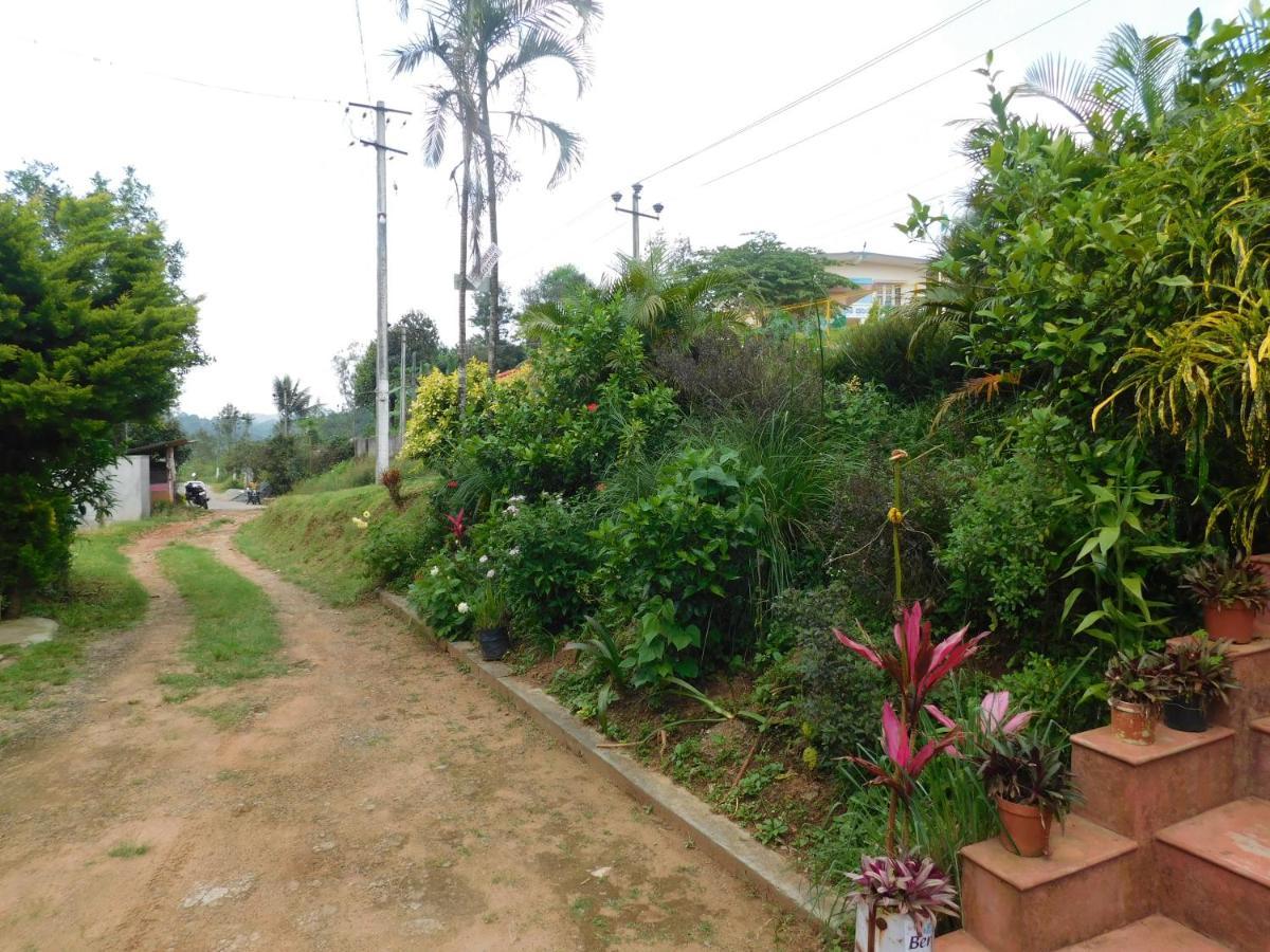 Cauvery Homestay Somvārpet Zewnętrze zdjęcie